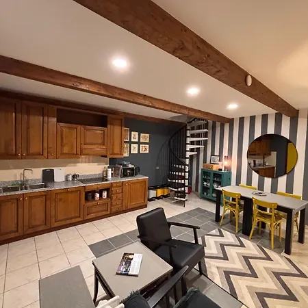 Historicomegna Apartamento